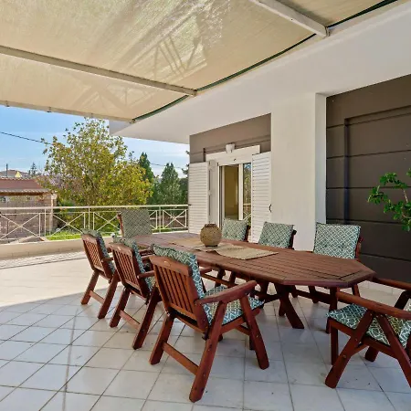 Villa Enchanting In Chalcis With Terrace