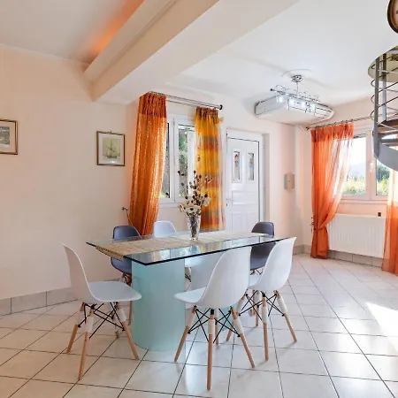 Villa Enchanting In Chalcis With Terrace